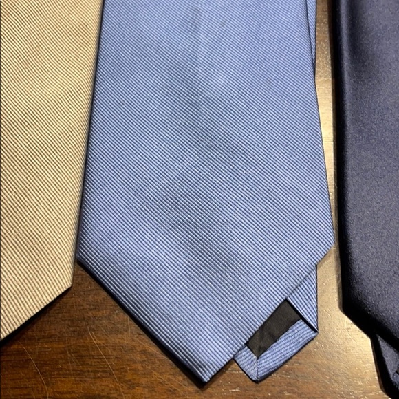 Bundle of Brooks Brothers 346 Silk Ties - Picture 3 of 5